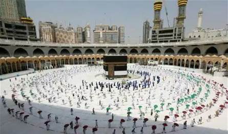 حادث سير قوي في الأردن لباص يقل حجاجاً لبنانيين عائدين من العمرة