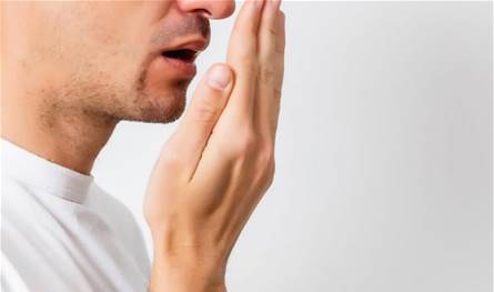 هل تؤثر حقن إنقاص الوزن على رائحة الفم؟ 