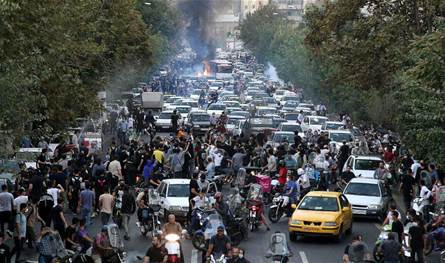 648 قتيلاً على الأقل… دعوات دولية لحماية المدنيين في إيران