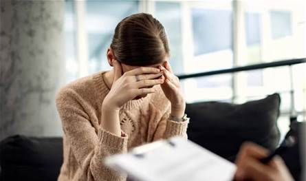 الصحة النفسية للمرأة.. أساس السعادة والتوازن