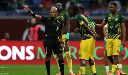 جمع أموال باسم كأس إفريقيا... شرطة مالي تلقي القبض على "مروّج تنبؤات"