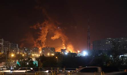 احتمالات الضربة وتبعاتها.. مَنْ يساند ايران؟