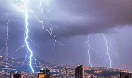 أمطار غزيرة وثلوج وموجة صقيع تضرب لبنان.. وتحذيرات من مصلحة الأرصاد الجوية