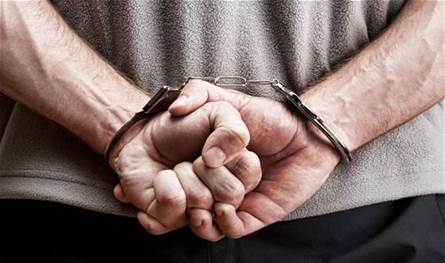 بعد تسببه بمقتل أحد المواطنين في جبل محسن.. سلّم نفسه للجيش