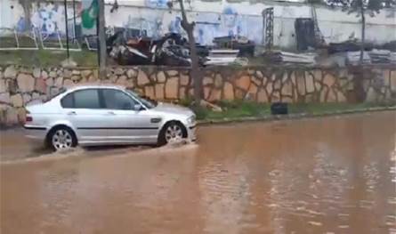 بالفيديو... مياه الأمطار أغرقت طرقات حولا