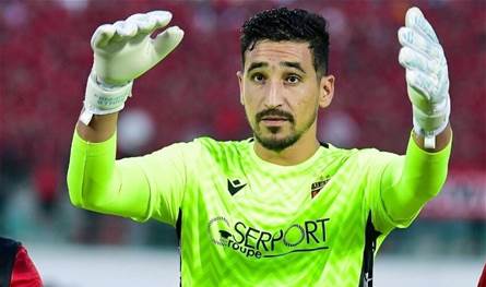 بعد وداع أمم إفريقيا.. حارس مرمى الجزائر يعلن اعتزاله دوليا 