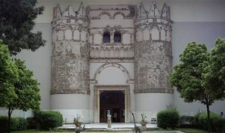 إسترداد 24 قطعة سلاح أثرية مسروقة من المتحف الوطني في دمشق