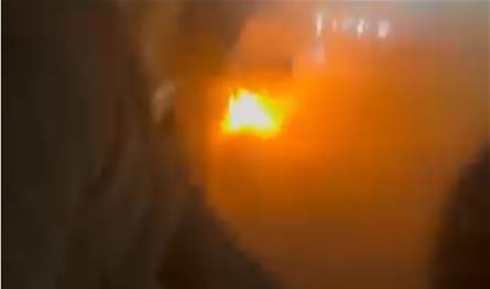 احتراق سيارة قرب منزل نائب سابق (فيديو) 