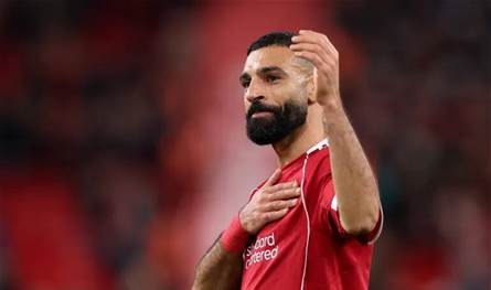 محمد صلاح يتفوق على أساطير العالم في نادي المئة
