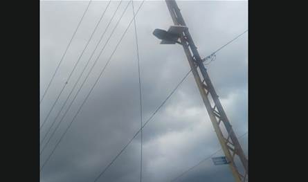 في ببنين.. سرقة أسلاك كهربائية والأهالي يحذرون من كارثة