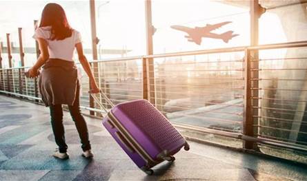 فور وصولها إلى المطار... توقيف راقصة إستعراضيّة وضبط مخدرات بحوزتها