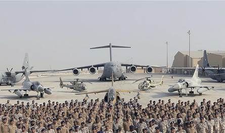 واشنطن تُخلي "العديد" وتلوّح بالضربة… وهذه خيارات إيران