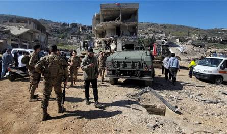 سوريا تطلب تسليم أكثر من 200 ضابط كبير فروا إلى لبنان.. عون: الملف مفتعل من أساسه