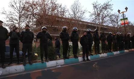  هددت إيران بإجراءات تقييدية إضافية.. مجموعة السبعLقتل المحتجين في إيران امر مرفوض