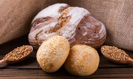 لضبط سكر الدم.. أيهما أفضل الخبز الأسمر أم الأبيض؟