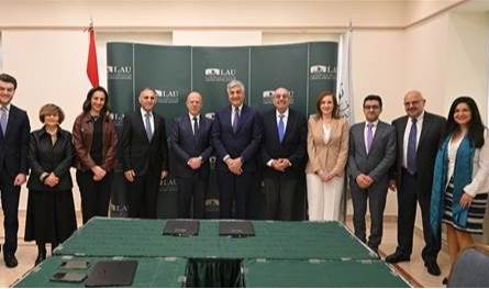 وزارة التنمية الإدارية و LAU توقعان مذكرة تفاهم لتعزيز إصلاح القطاع العام وتطوير الكفاءات