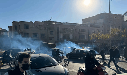 بسبب الاحتجاجات.. خسائر مادية غير مسبوقة تضرب إيران 
