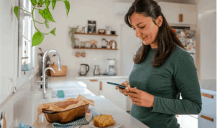 ماذا يحدث لمستوى السكر في الدم عند تناول خبز القمح الكامل بانتظام؟