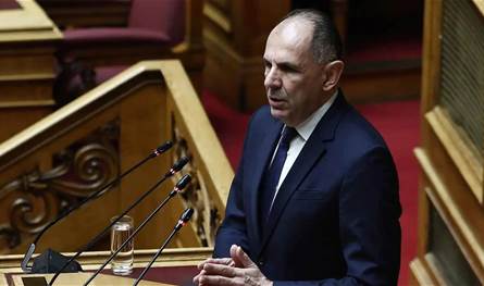 وزير الخارجية اليوناني: تعزيز السيادة البحرية ومواجهة طموحات تركيا