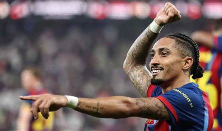 برشلونة أمام اختبار صعب.. شكوك حول مشاركة نجمه البرازيلي