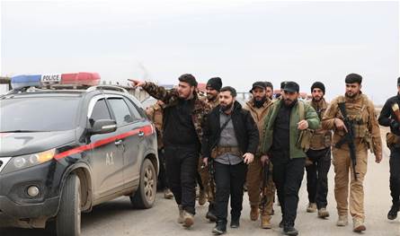 بالصور.. "الداخلية" السورية تنتشر في مسكنة بعد انسحاب قسد