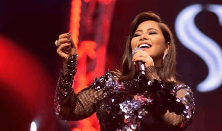 اسم شيرين على "كتيّب Joy Awards".. جدل حول حضورها وسط أزمتها الصحية