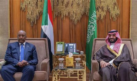 البرهان يعيد تشكيل مجلس التعاون الاستراتيجي مع السعودية