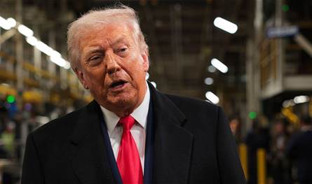 لعبة الوقت بين واشنطن وطهران.. ترامب لم يلغ الضربة