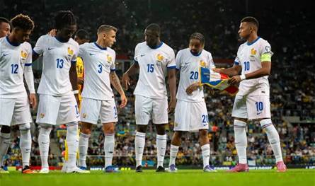 جيرار بيكيه يرشّح فرنسا للقب كأس العالم المقبل