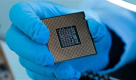 الصين تطوّر أول جهاز وطني متقدّم لزرع أيونات الهيدروجين