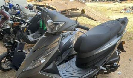 على متن دراجتين.. هذا ما كانا يفعلانه على أوتوستراد هادي نصر الله وبرج البراجنة (صورة)