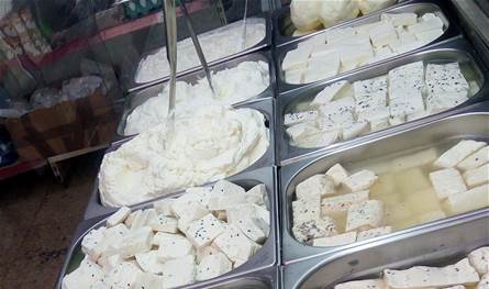 إلى المواطنين.. تحذير بشأن الألبان والأجبان من وزارة الزراعة