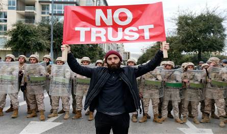 تقرير يكشف "حل أزمة لبنان".. ماذا قال عن أموال الشعب؟