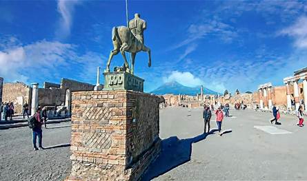 الحمامات الأولى في بومبي… نظافة شبه معدومة