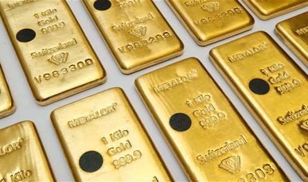 للمرة الأولى.. الذهب يتخطى حاجز 4800 دولار 