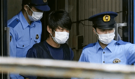 حكم صدر بحق قاتل رئيس الوزراء الياباني السابق