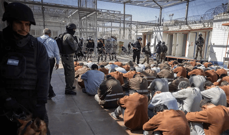 الشاباك يبدّل موقفه.. دعم رسمي لمشروع "إعدام المعتقلين"