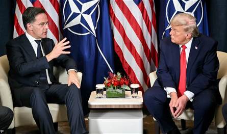 أمين عام الناتو: أمن القطب الشمالي محور محادثاتنا مع ترامب