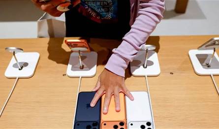 ضريبة الهاتف في مصر.. جدل الإلغاء ونصائح عملية للمغتربين