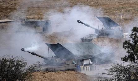 غارات إسرائيلية وقصف مدفعي على غزة في مناطق متفرقة