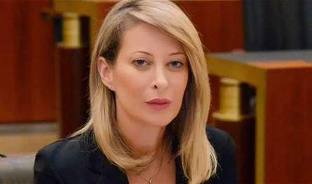 أيوب تنتقد إدراج مواد إضافية بموازنة 2026: تجاوز للأصول والدستور