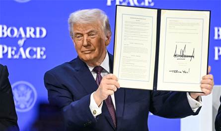 ترامب يوقّع ميثاق "مجلس السلام" في دافوس.. ويعلن مبادرات بشأن غزة ولبنان وسوريا
