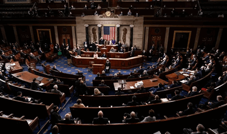 تعادل في النواب.. الجمهوريون يُسقطون قراراً لتقييد ترامب في فنزويلا