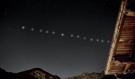 ترخيص أميركي لـ"ستارلينك" بـ7500 قمر إضافي.. وتحذيرات من "كارثة مدارية"