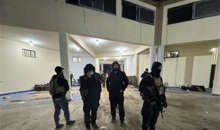 كان تحت سيطرة "قسد".. الداخلية السورية تسيطر على سجن الأقطان في الرقة