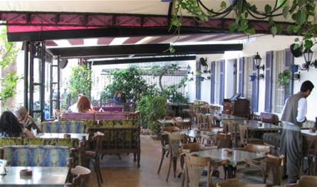 مجلس نقابة أصحاب المطاعم: نأسف لصدور هذا التعميم