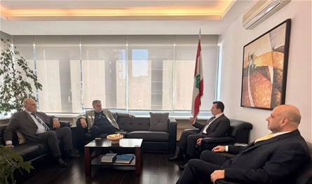 شحادة التقي وفد جمعيات المودعين لبحث ملاحظات قانون الفجوة المالية