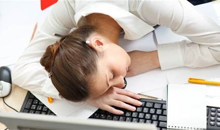 12 سبباً قد يفسر شعورك بالتعب الدائم ونقص الطاقة