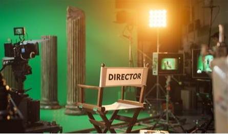 بعد أن اتهمته زوجته بسبّها وضربها.. ممثل شهير يخرج عن صمته ويرد (صورة)