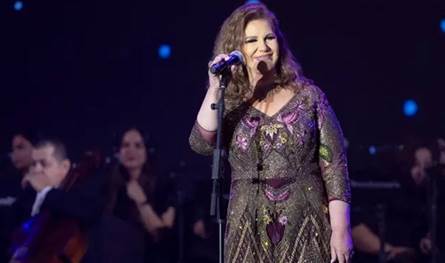 بعد الجدل على إطلالتها الأخيرة.. ميادة حناوي ترد: "يمكن خسيت شوية" (فيديو) 